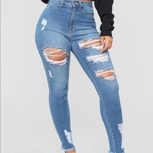 Fashion Nova Distressed High Waisted Jeans, Size 5